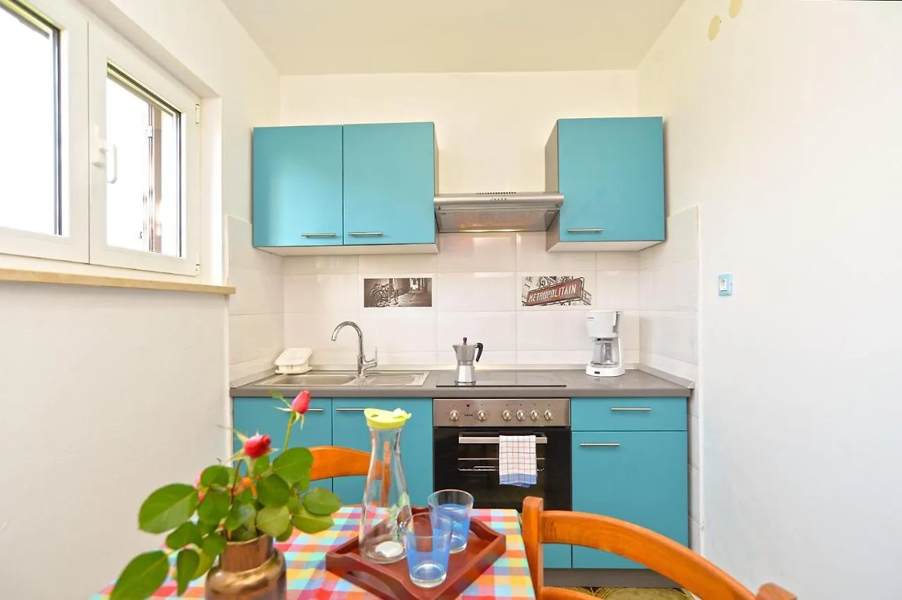 Apartments Regina 1067 Croatia