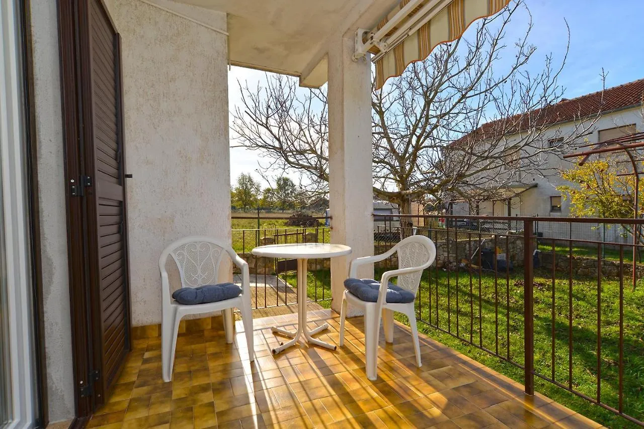 Apartments Regina 1067 Croatia