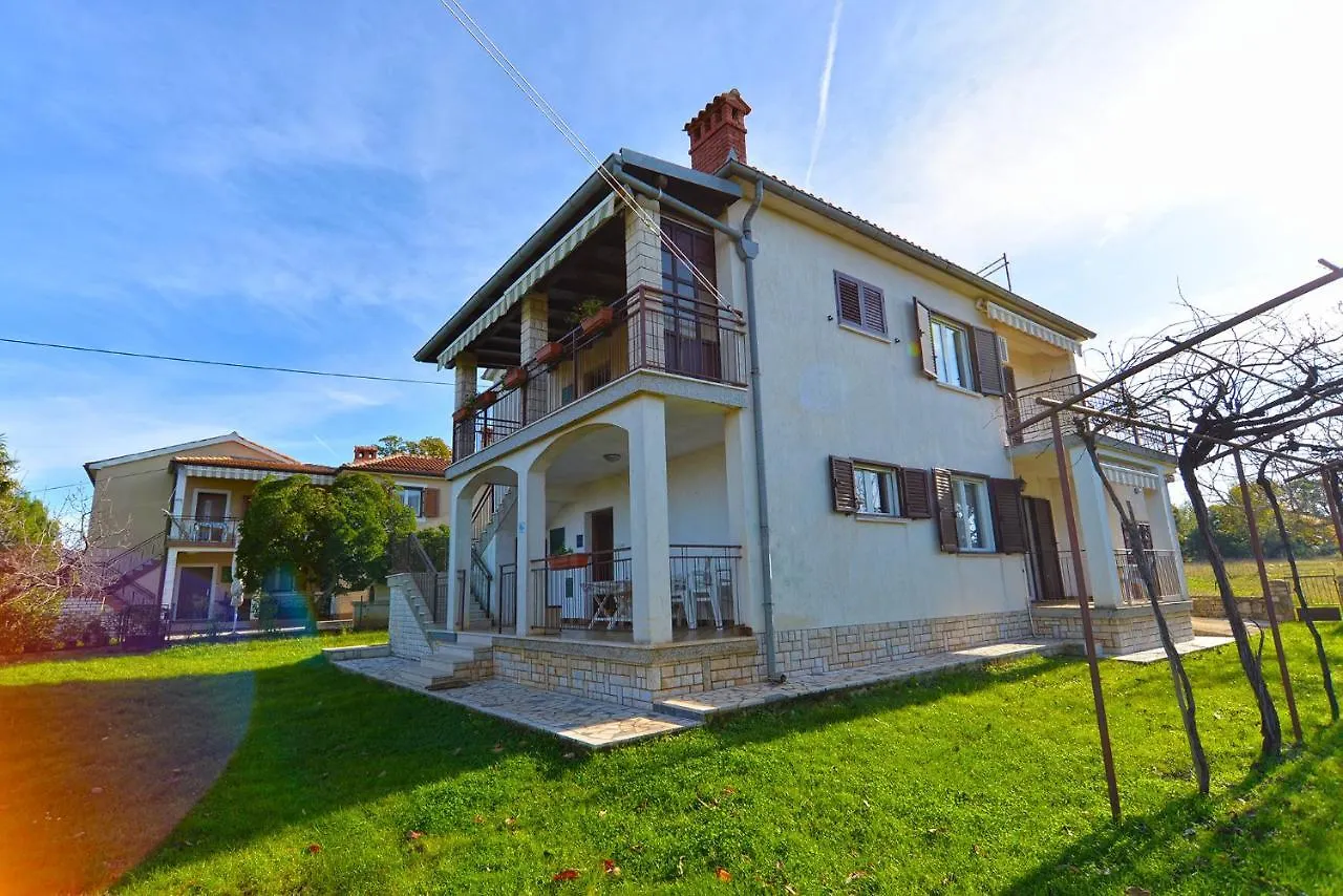 Apartments Regina 1067  Rovinj